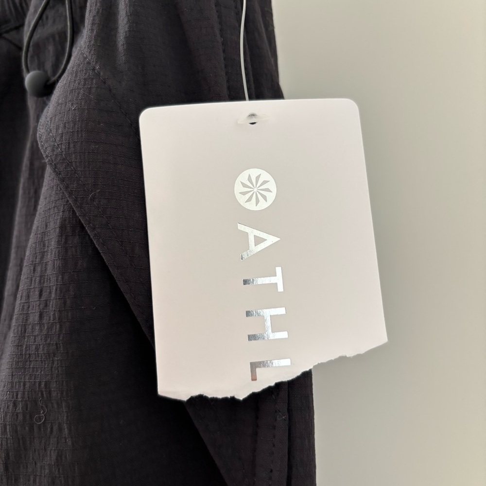 NWT Athleta Trekkie Parachute Pant Black Petite Large - Picture 4 of 6